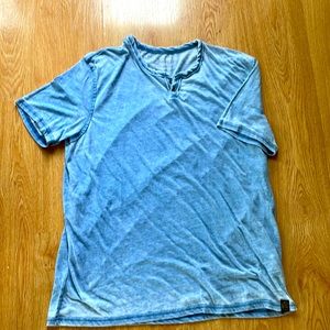 Lucky Brand Mens Vbo notch neck t shirt.